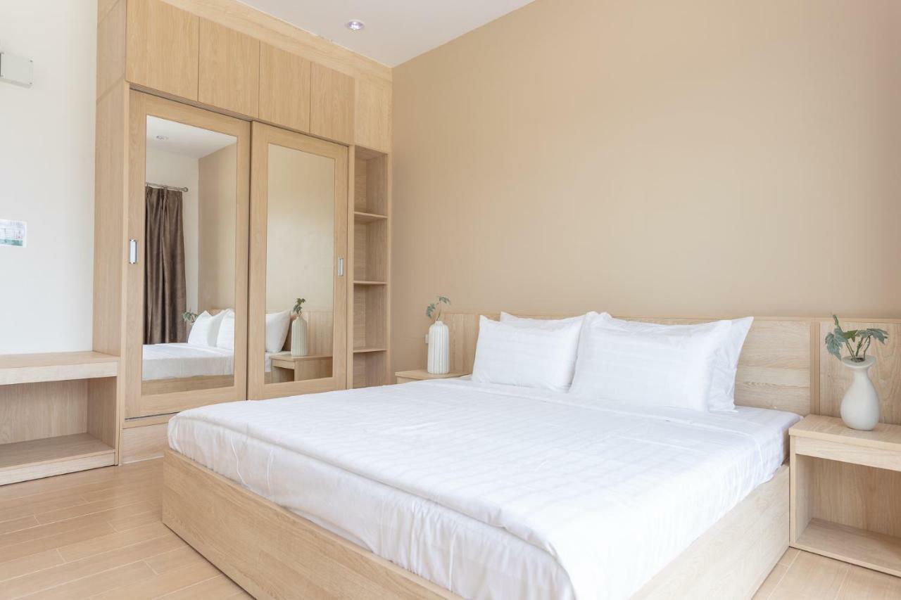 O2 Hotel Лопбури Экстерьер фото